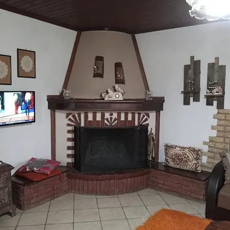 Elaias Gea -kalampaka Apartmán *