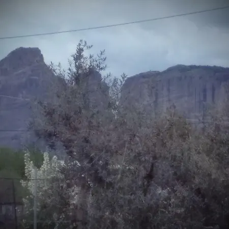 Elaias Gea -kalampaka Apartmán